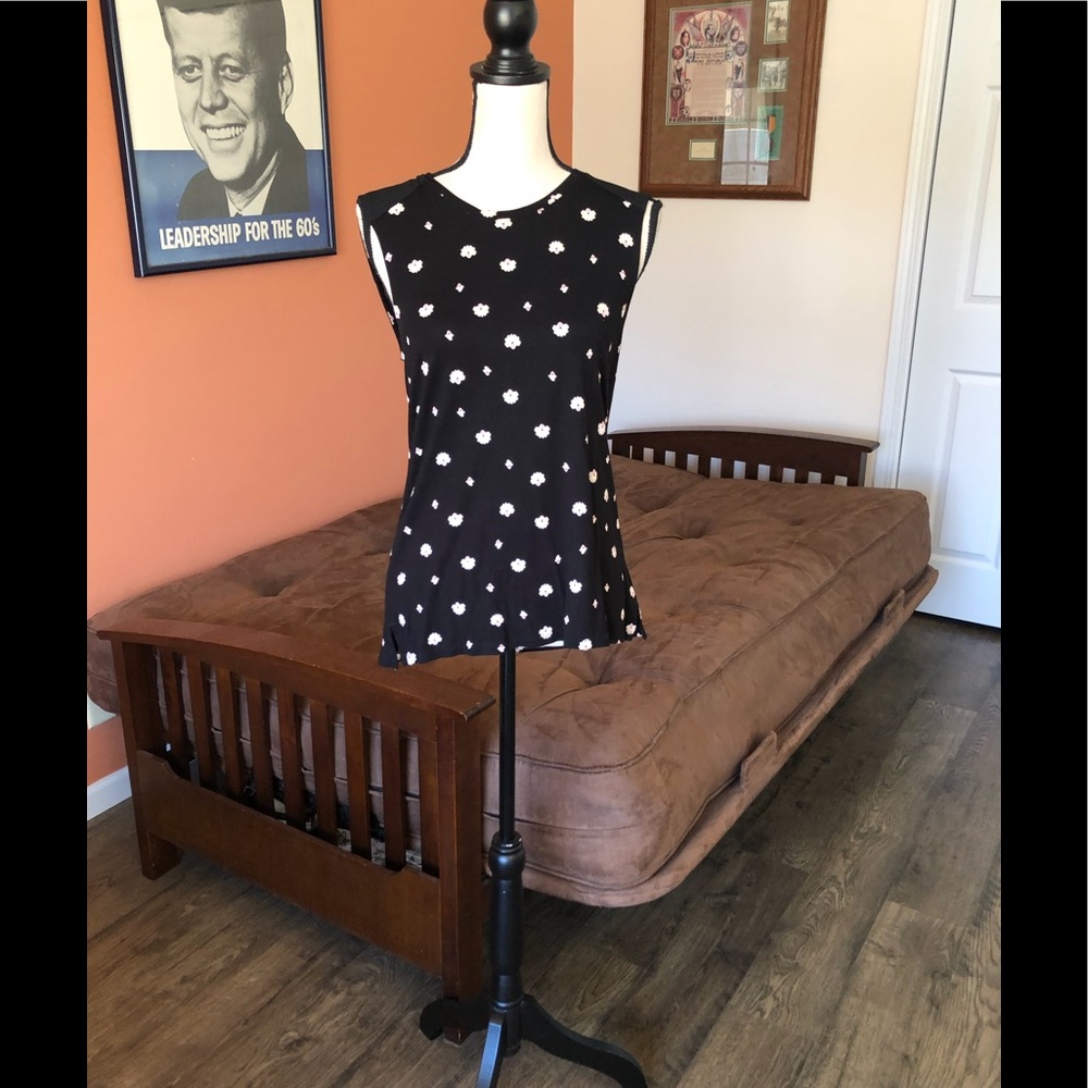 LOFT black silky floral pattered sleeveless top